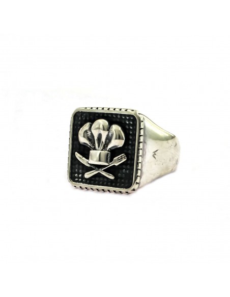White gold plated adjustable square shield ring with hat and chef's cutlery in 925 silver