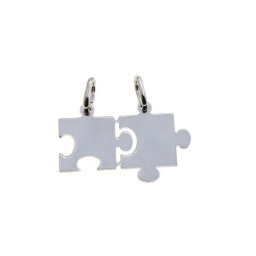 26x16 mm sheet puzzle divisible pendant. white gold plated in 925 silver