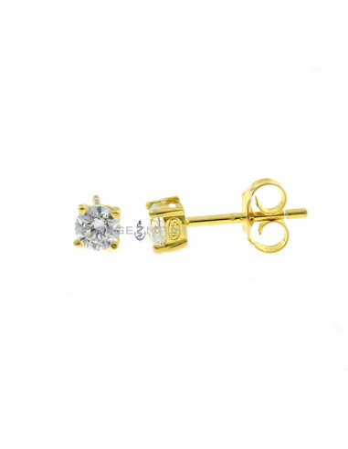 Light point earrings with 4-prong white zircon of 4 mm. on a yellow gold plated base in 925 silver