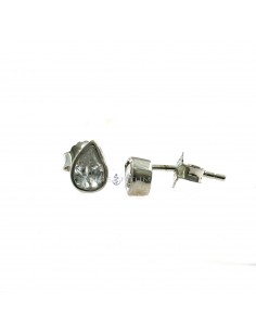 Orecchini punto luce con zircone a goccia bianco 7,5x10 mm. su base placcata oro bianco in argento 925