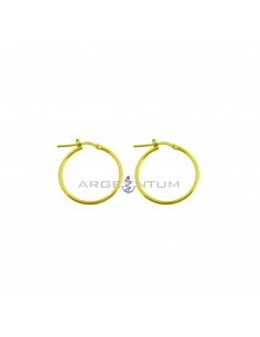 Tubular hoop earrings ø 22 mm with yellow gold plated snap closure in 925 silver