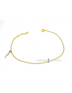 Yellow gold plated anklet with rolo link and horn with white enamel side pendant in 925 silver