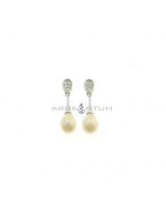 Orecchini pendenti con attacco a goccia a pavè di zirconi bianchi e perla a goccia con attacco rigido placcati oro bianco in argento 925