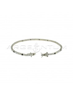 White gold plated tennis bracelet with 5 white and 1 black zircons of 2 mm in 925 silver