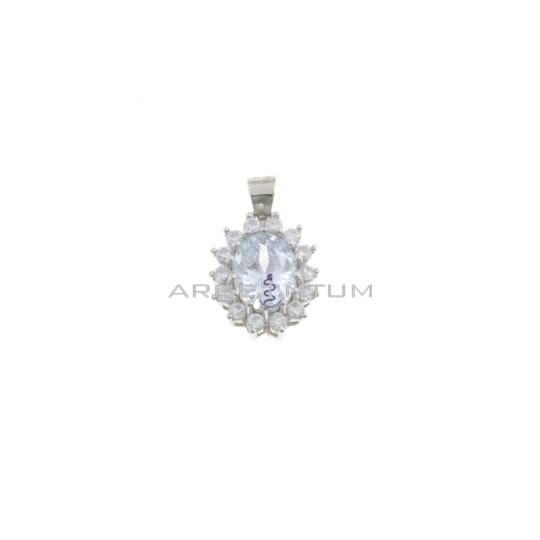 Ciondolo da 10x12 mm con zircone ovale bianco in cornice di zirconi bianchi placcato oro bianco in argento 925