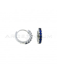 Hoop earrings with blue cubic zirconia with white gold plated snap clasp in 925 silver