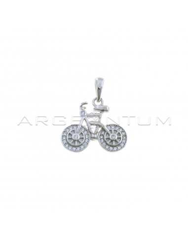 Ciondolo bicicletta traforato con ruote semizirconate bianche e incise e punto luce placcato oro bianco in argento 925