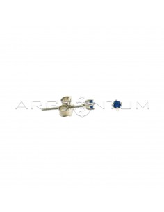 Orecchini punto luce con zircone blu a 4 griffe da 2 mm placcati oro bianco in argento 925