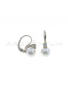 Pearl earrings ø 8 mm with white gold plated hook and white light point in 925 silver