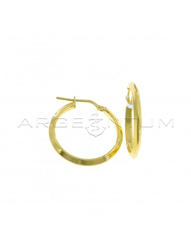 Triangular section hoop earrings ø 24 mm with yellow gold-plated bridge clasp in 925 silver