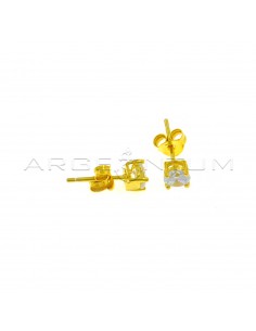 Light point earrings with white zircon with 4 prongs of 5 mm yellow gold plated in 925 silver
