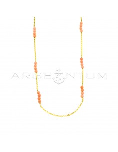 Diamond-coated rolò necklace with pink coral paste spheres, yellow gold plated in 925 silver