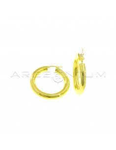 Tubular circle earrings ø 40 mm with yellow gold plated bridge clasp in 925 silver
