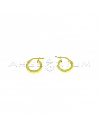 Yellow gold plated hoop earrings ø 14 mm with bridge clasp in 925 silver