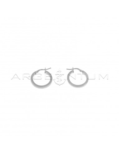 White gold plated hoop earrings ø 19 mm with bridge clasp in 925 silver
