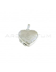 Ciondolo portafoto cuore con lato anteriore satinato con bordo diamantato e lato posteriore lucido placcato oro bianco in argento 925