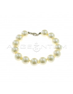 Bracelet of ø 12 mm pearls...