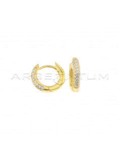 Hoop earrings with white zircons and yellow gold-plated snap clasp in 925 silver