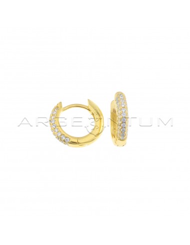 Hoop earrings with white zircons and yellow gold-plated snap clasp in 925 silver