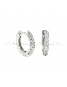 Hoop earrings with white zircons and white gold plated snap clasp in 925 silver