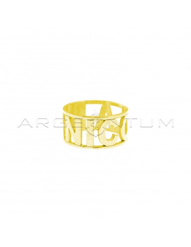 Perforated band ring with yellow gold plated name in 925 silver