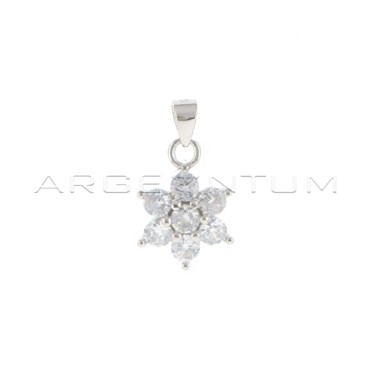 Ciondolo fiore di zirconi bianchi placcato oro bianco in argento 925