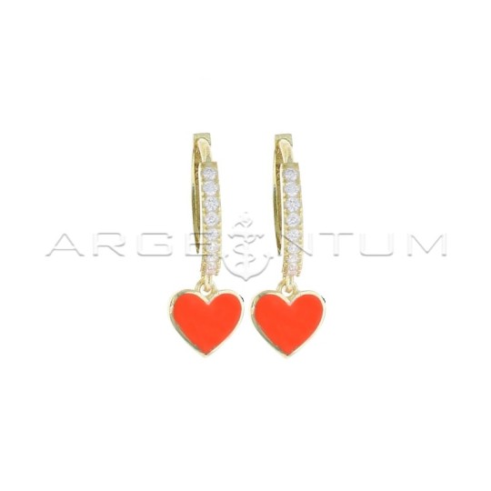 Orecchini cerchio semizirconato bianco con cuore pendente smaltato arancione e chiusura a scattino placcati oro giallo in argent