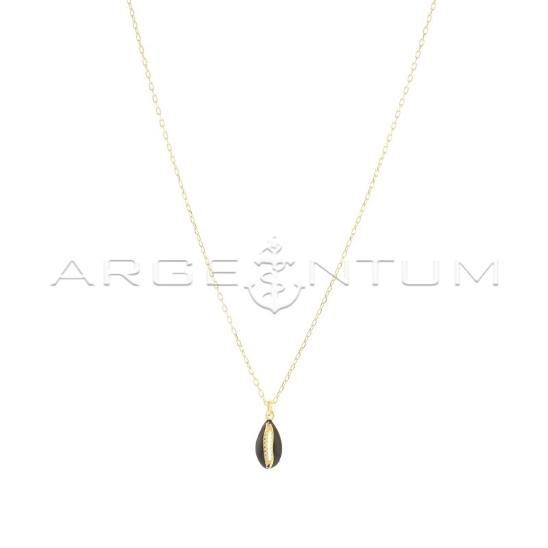 Collana maglia forzatina con ciondolo conchiglia bombata, incisa, traforata e smaltata nera placcata oro giallo in argento 925