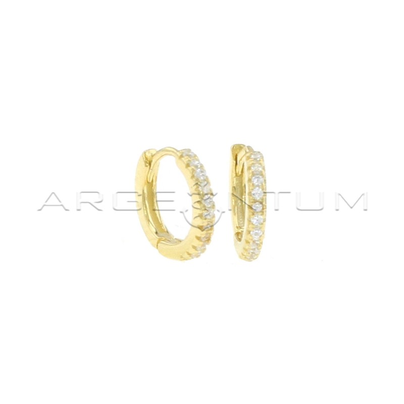 Hoop earrings ø 10 mm semi-zircon white with yellow gold plated snap clasp in 925 silver