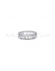 Band ring with white zircon...