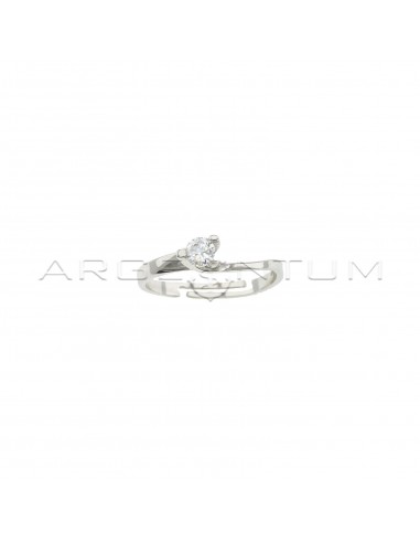 Adjustable three prong solitaire ring...