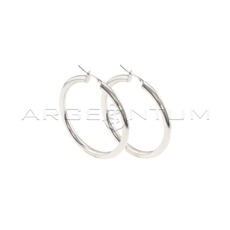 Orecchini A Cerchio Torti Placcati Argento 20 Mm - Philip Jones Jewellery