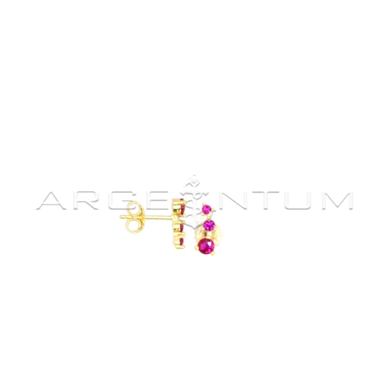 Lobe earrings with red degradé zircons plated yellow gold in 925 silver