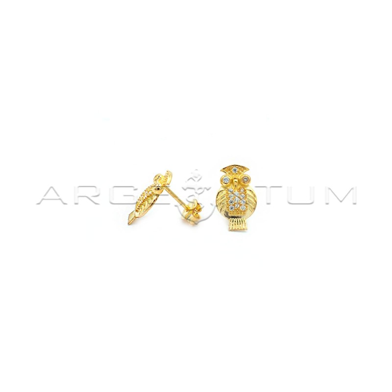 Lobe earrings with engraved owl pressure attachment and white semi-zirconate yellow gold plated in 925 silver
