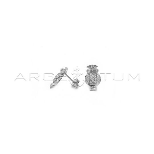 Orecchini a lobo con attacco a pressione gufo inciso e semizirconato bianco placcati oro bianco in argento 925
