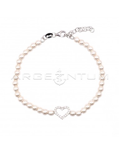 Pearl bracelet with central heart...
