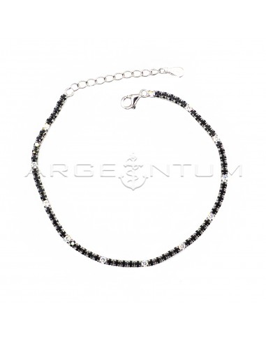 Tennis bracelet with 5 black and 1...