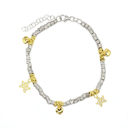 Bracciale con pepite martellate placcate oro bianco, rondelle e ciondoli cuore accoppiato e stella marina a pavé di zirconi bian