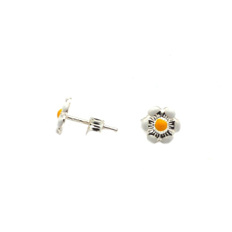 White gold plated white enamelled flower stud earrings in 925 silver