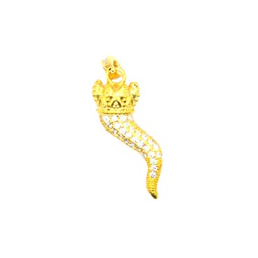 Pavé horn pendant of white zircons with dotted crown and counter link of white zircons yellow gold plated in 925 silver