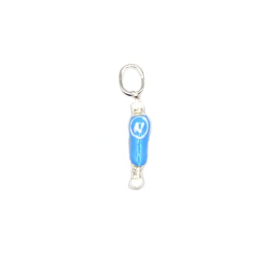 Ciondolo gobbo smaltato celeste con scudetto placcato oro bianco in argento 925