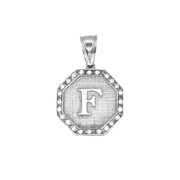 Ciondolo ottagono con incisione laser lettera in cornice di zirconi bianchi placcato oro bianco in argento 925