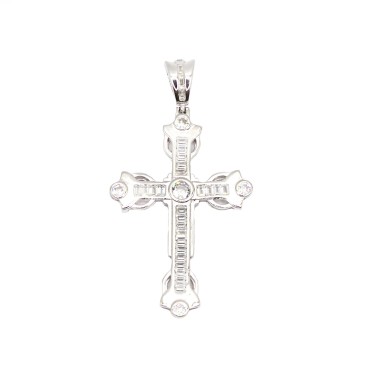 Ciondolo croce traforata e zirconata con baguette e cipolline bianche placcato oro bianco in argento 925