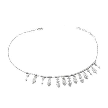 Rolo mesh anklet with passing tube pendants: white zircon pavé bone, engraved feathers and arrows, white gold plated in 925 silv