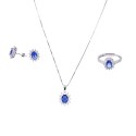 Completo collana,anello e coppia di orecchini a ovali blu in cornice di zirconi bianchi in argento925