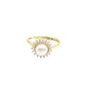 Anello regolabile margherita con perla in cornice di zirconi bianchi placcato in oro giallo in argento 925