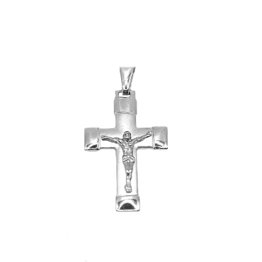 Ciondolo croce satinata con finali lisci e cristo microfuso placcato oro bianco in argento 925